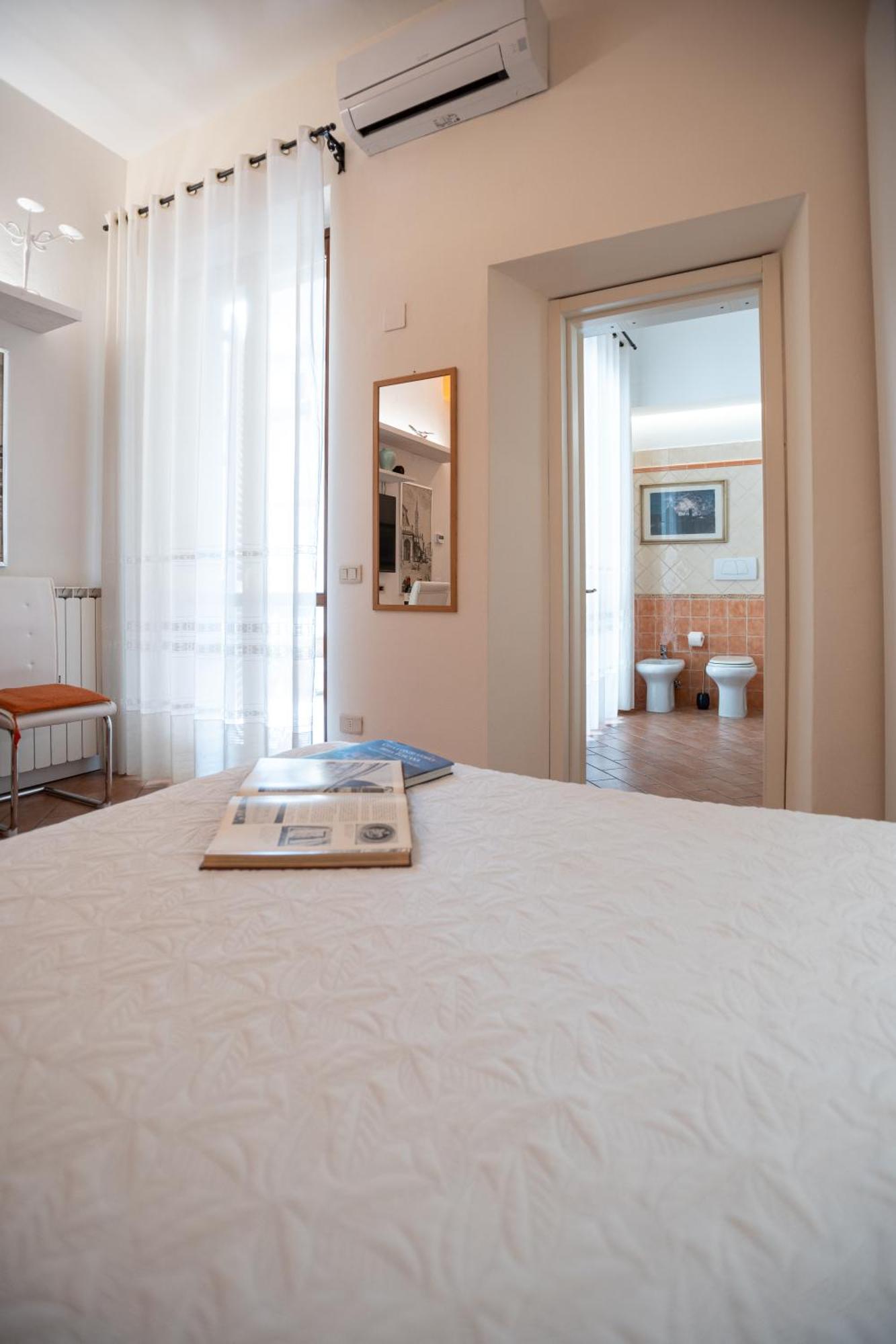 Indipendent Studio Apartment With Terrace - Parking Floransa Dış mekan fotoğraf